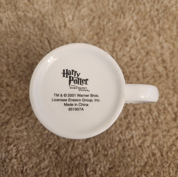 Harry Potter & Sorcerers Stone Mug Hogwarts 2001 Warner Bros Enesco 11 oz - Picture 6 of 6